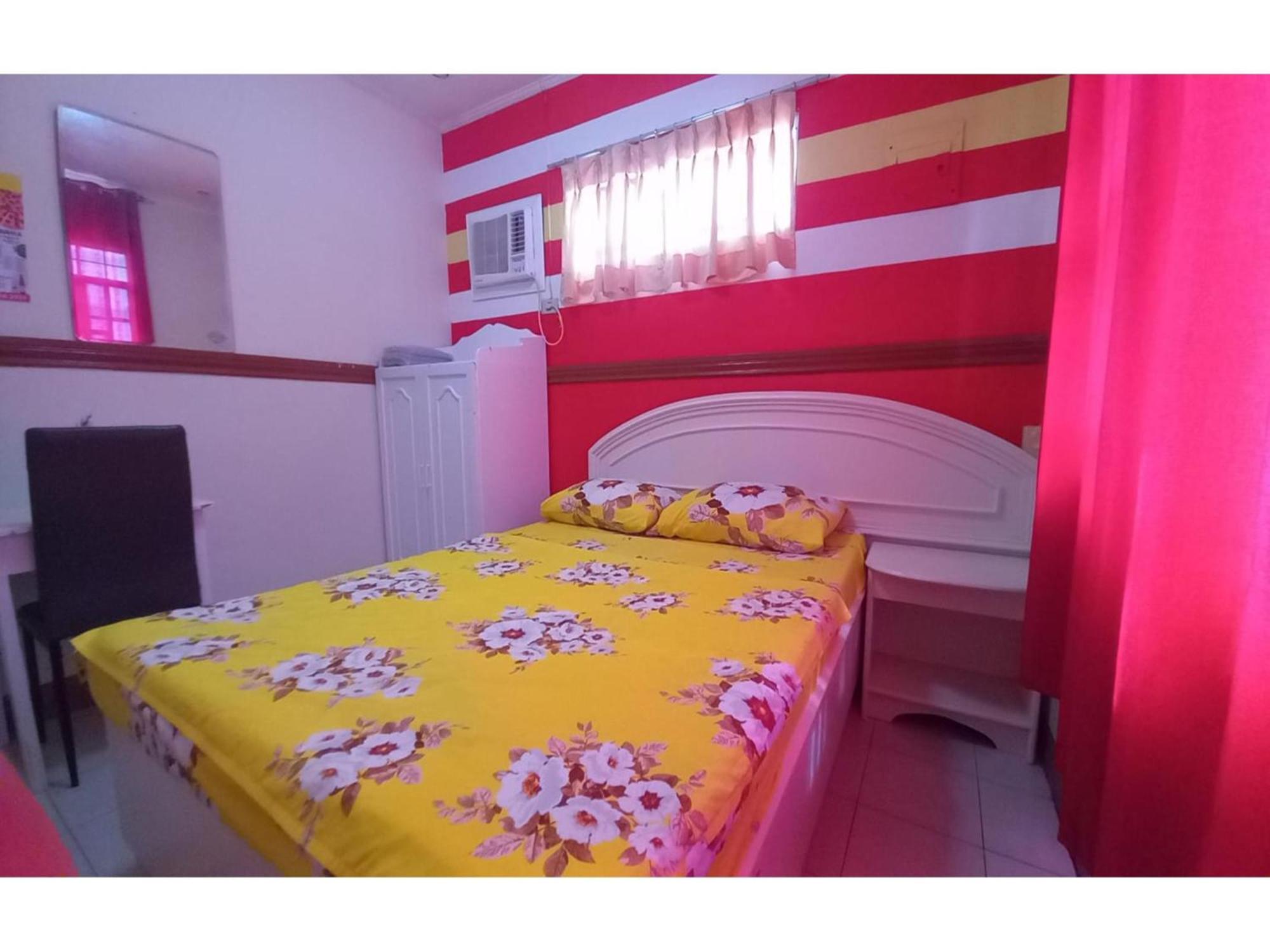 Oyo 1048 Jomckayl Apartelle นากา ภายนอก รูปภาพ