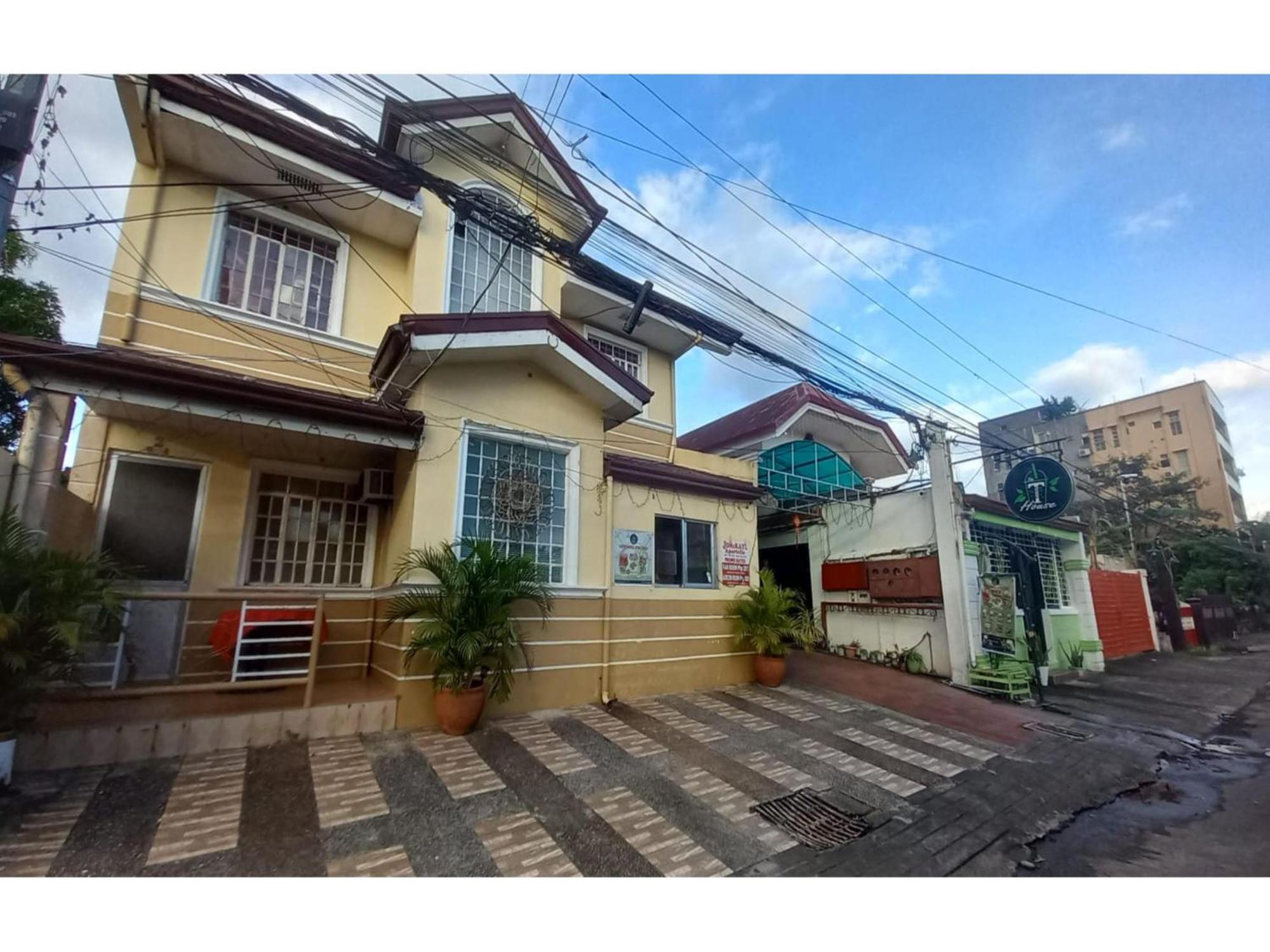 Oyo 1048 Jomckayl Apartelle นากา ภายนอก รูปภาพ